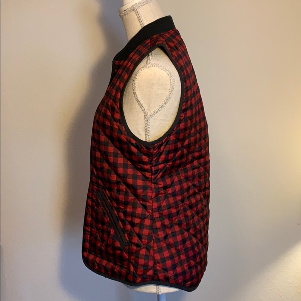 Buffalo plaid vest - Picture 2 of 11